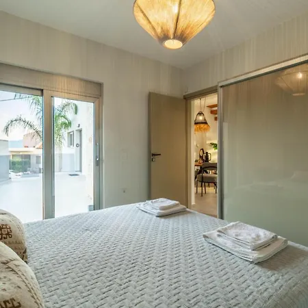 Jarko Luxury Apartamento Argoulidhés